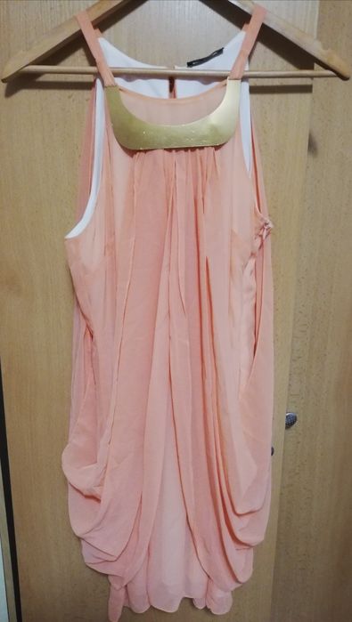 Къса бална рокля