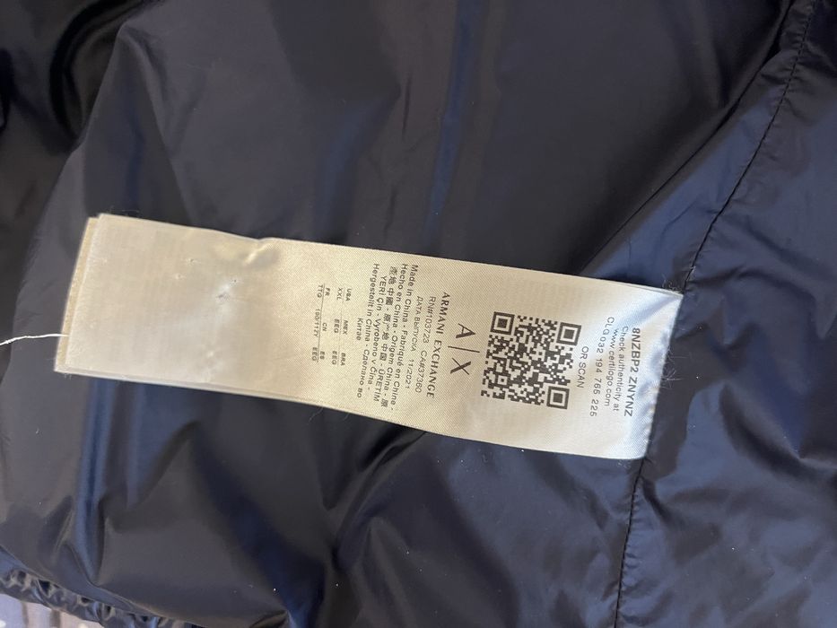 Пуховик Armani Exchange