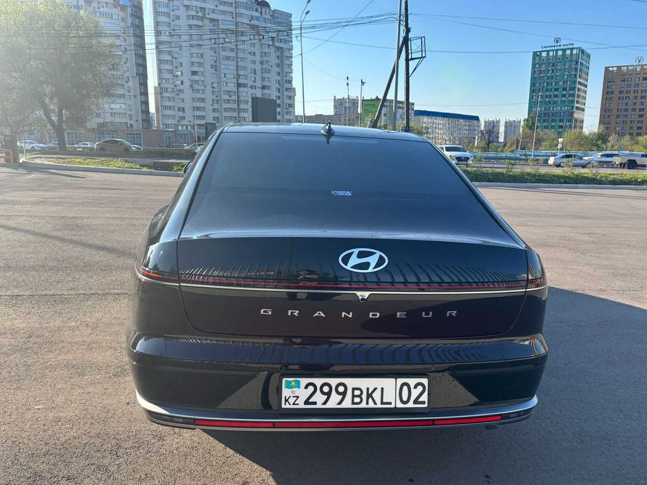 Hyundai Grandeur Calligraphy 2024