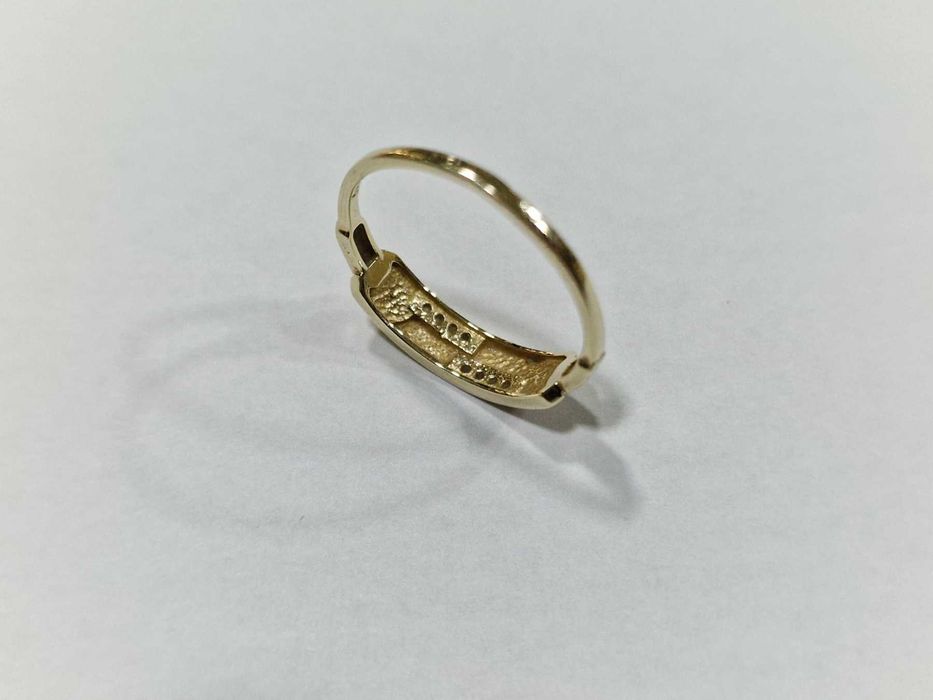Дамски златен пръстен 14К 585 / 1,56 гр