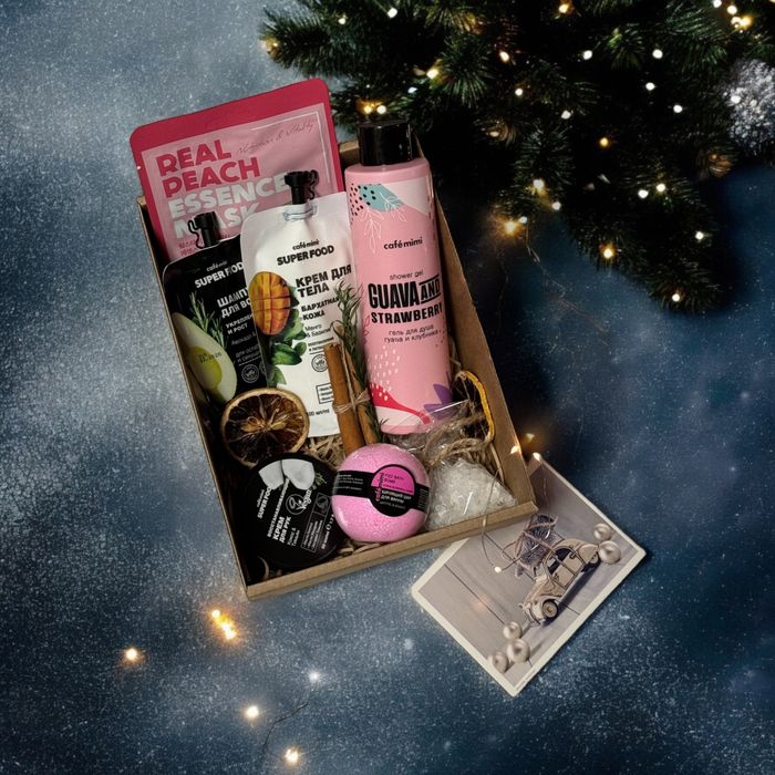 Новогодние подарочные боксы