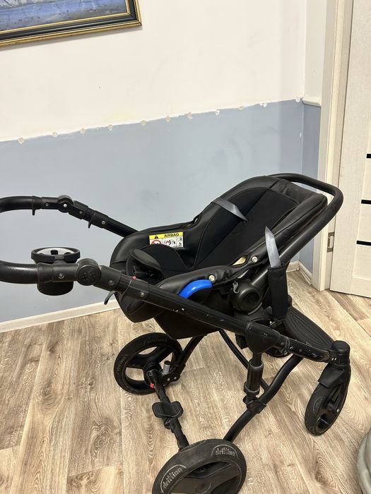 Коляска б/у с автокреслом