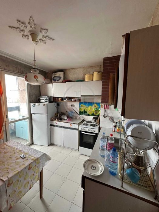 Продава се Тристаен апартамент в Пловдив, Христо Смирненски - 82 кв.м за 2257 €/кв.м - Снимка #1
