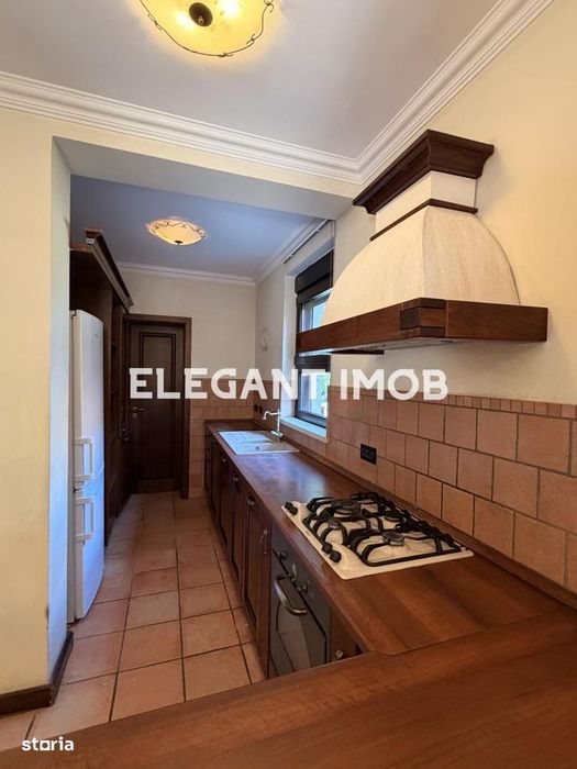 Vila din caramida in Paradisul Verde - Corbeanca