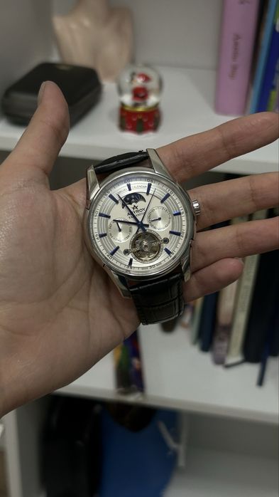 Часы Abyroy хорошего качества. Торг есть