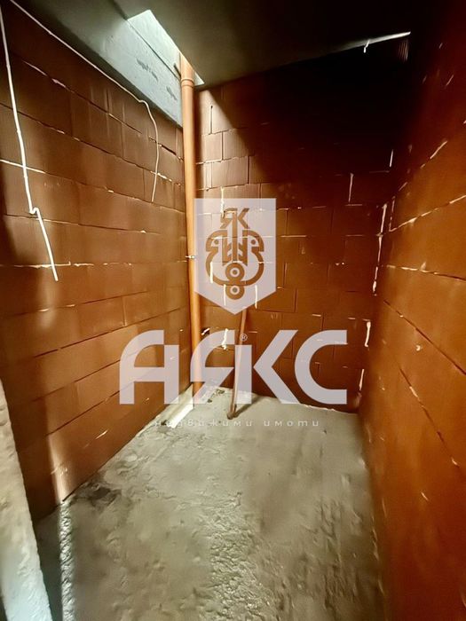 Продава се Двустаен апартамент в София, Витоша - 89 кв.м за 2158 €/кв.м - Снимка #8