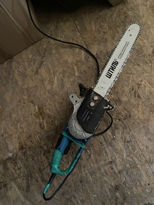 Продам электрическую пилу