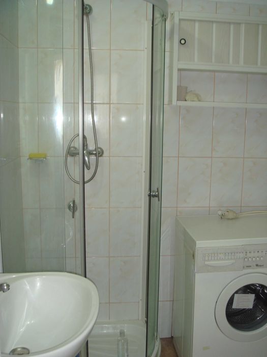 Proprietar, Ofer spre inchiriere garsoniera - Ultracentral