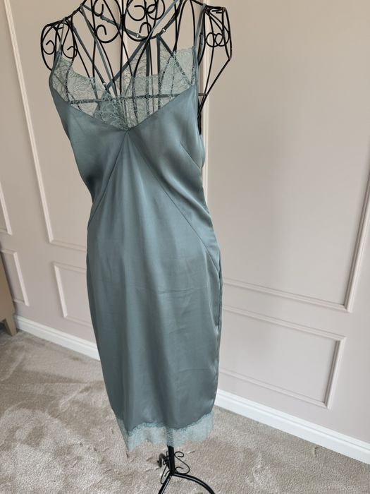 Рокли Zara, тип нощница / червена и синя Zara