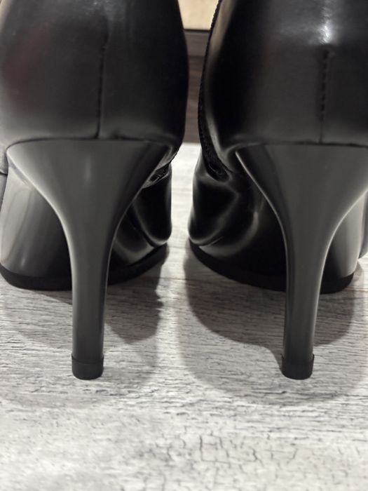 Продам  туфли, хилсы