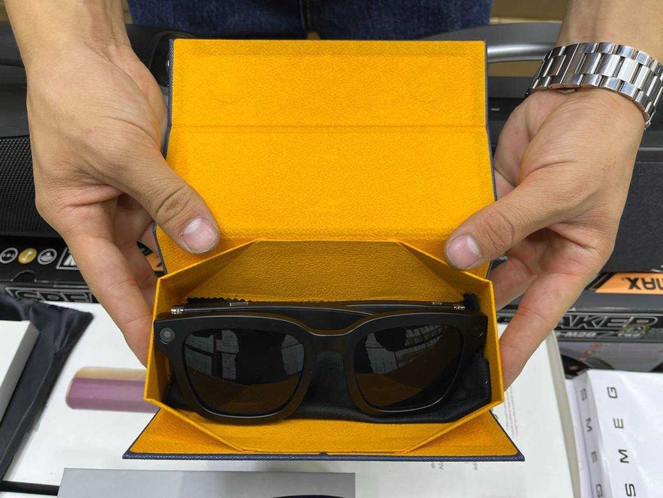 смарт очки с видеокамерой и наушником