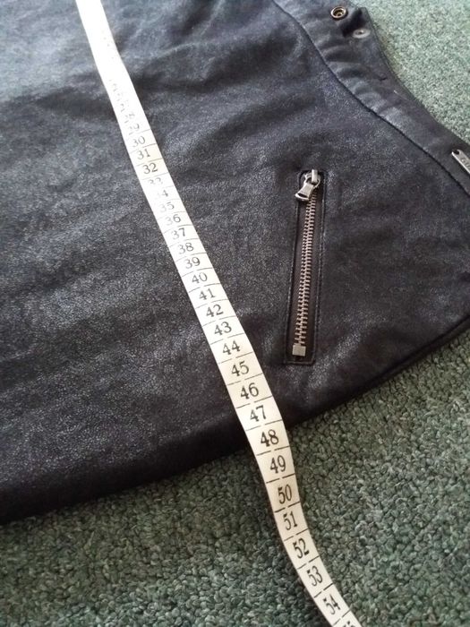 Пола GUESS размер 30 - 18 лв