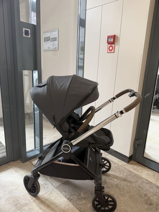 Продам коляску Kidilo d900
