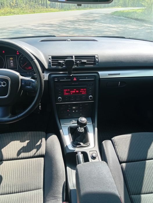 Vând Audi A4 B7 2.0 TDI sau VARIANTE