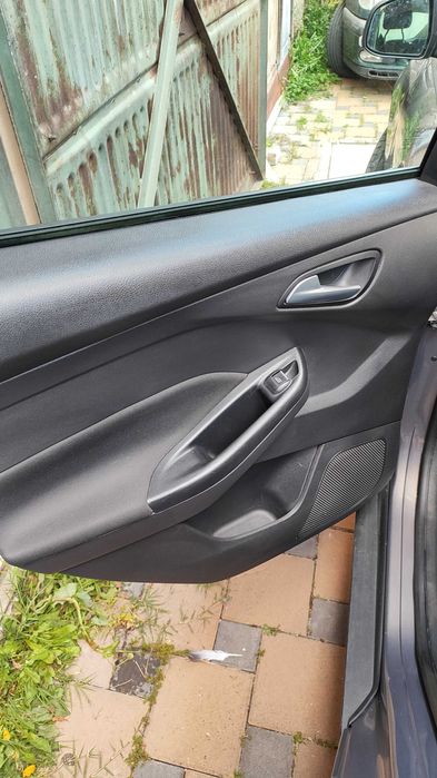 Форд Фокус Бензин 125кс