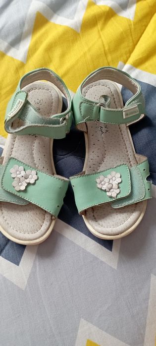 Сандали зелени 30-31 номер