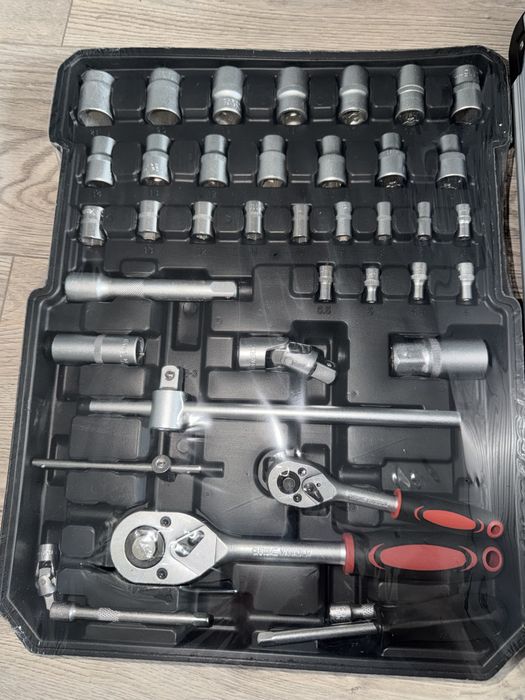 Trusa de scule keltin - 187 piese \ valiza aluminiu cu roti