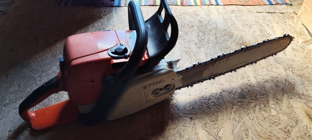 Vând drujbă Stihl 390.
