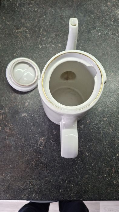 Порцеланови кани