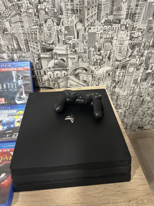 Ps4 pro с 13 игри