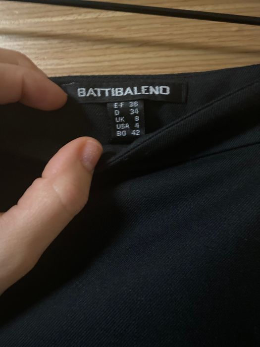 Нова елегантна пола Batibaleno до коляното