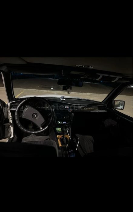 Продам мерс 190 Е