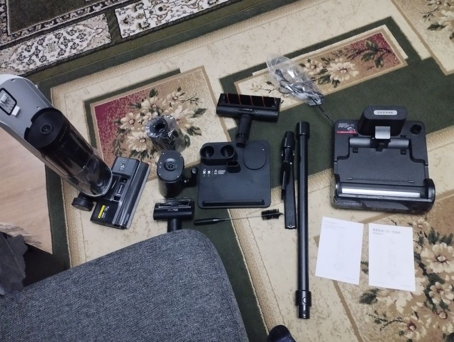 Продам почти новый моющий пылесос 2 в 1