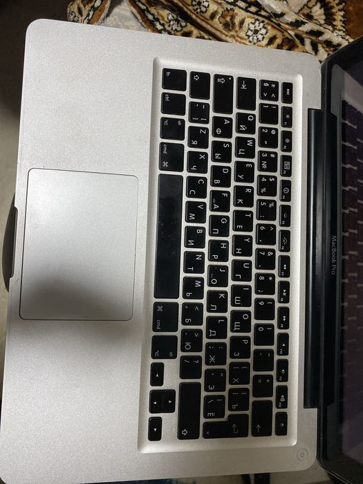 MACBOOK PRO на запчасти или под восстановление!