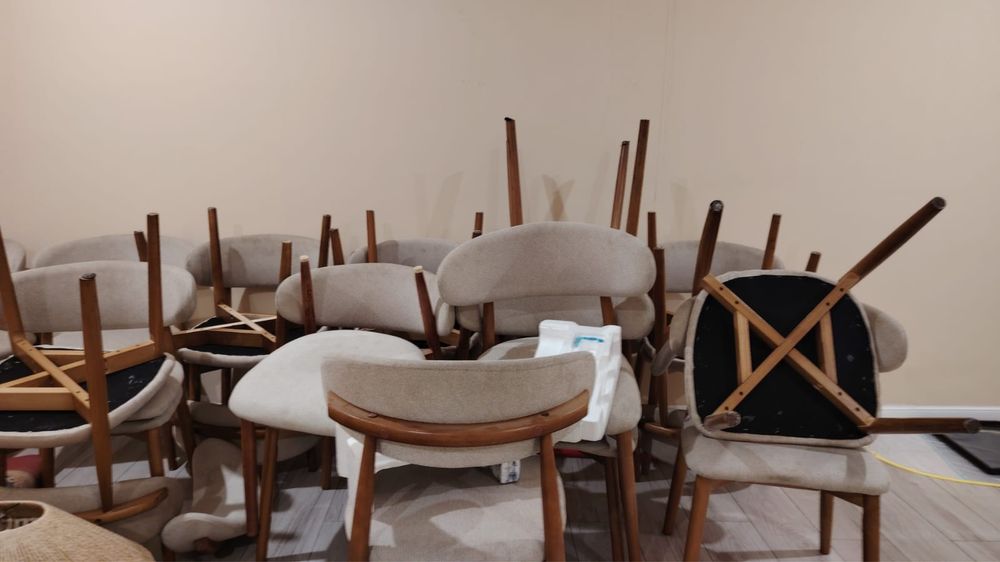 Срочно продам стулья