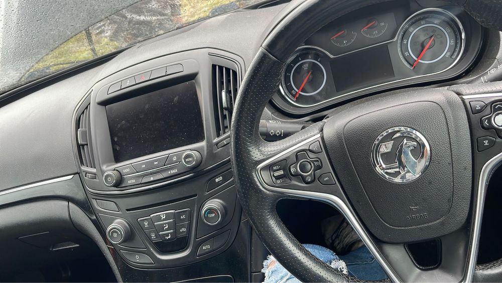 Dezmembrez bmw e 90 e 46 opel insigna