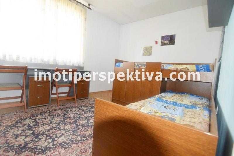 Продава се Тристаен апартамент в Пловдив, Кючук Париж - 82 кв.м за 1592 €/кв.м - Снимка #7