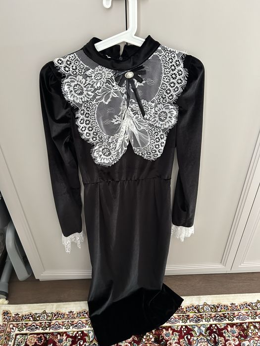 Платье черный продам