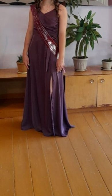 Продам платье. 44 размер