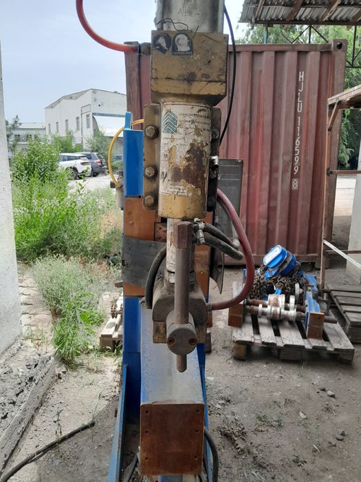 Контактный точечный сварка