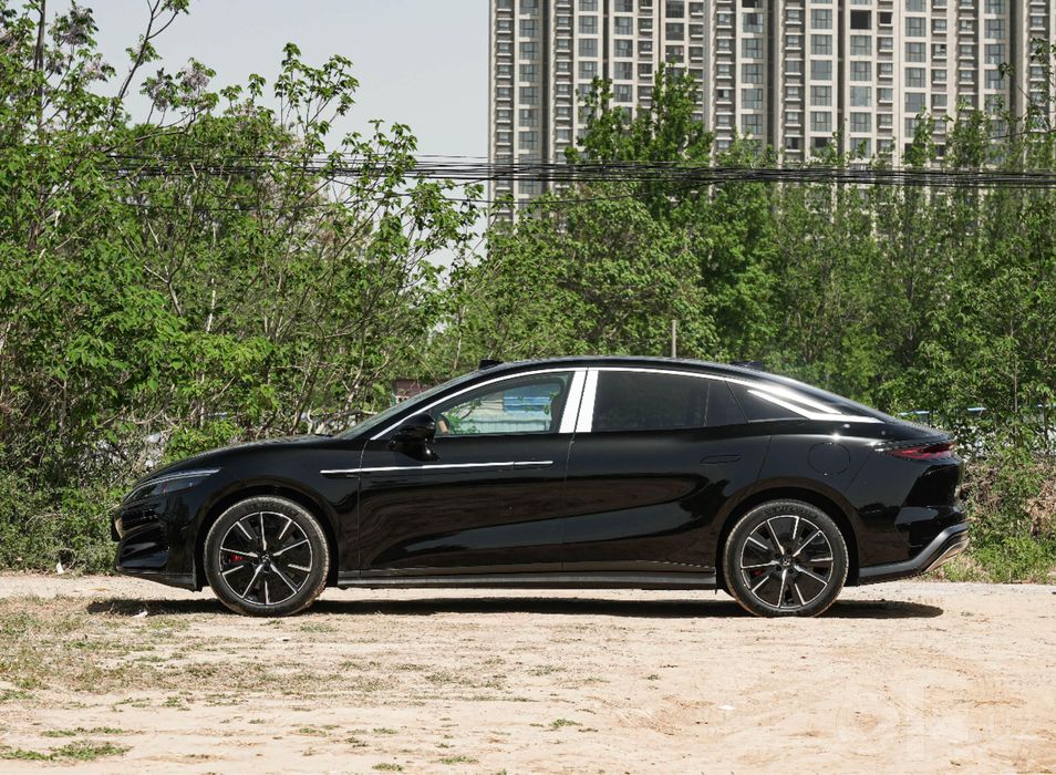 BYD Han L ev AWD 1102 HP Lidar FLAGSHIP