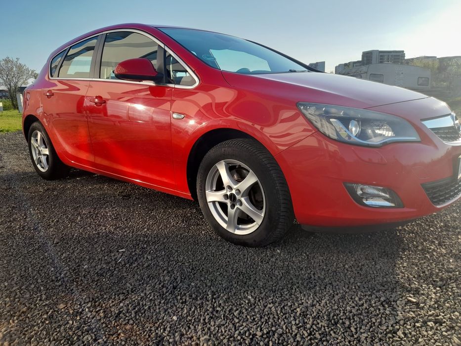 Opel Astra J Cutie automată