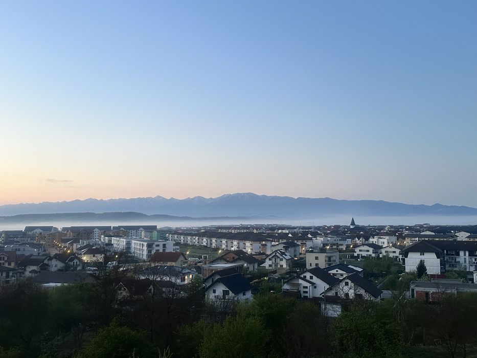 Propietar vand apartament 3 camere , 70 mp zona Vasile Aron