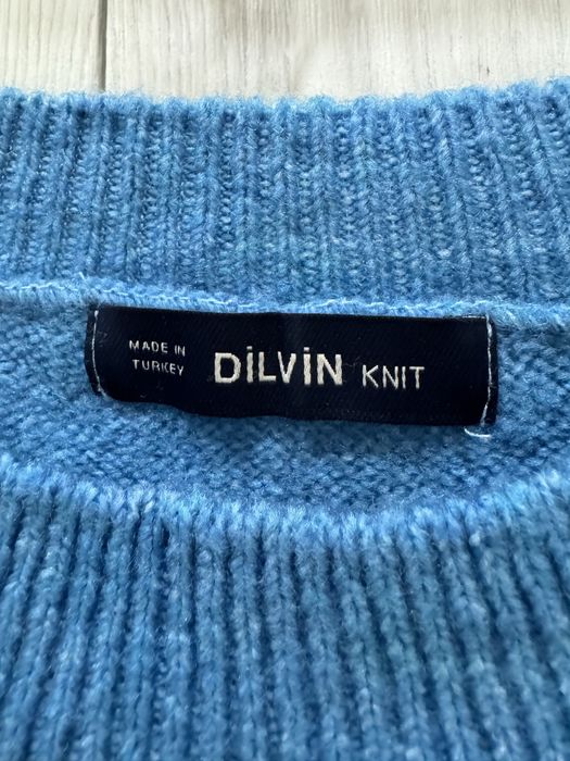 Продам женский свитер