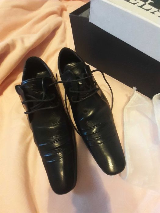 Pantofi din piele nr 39