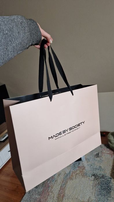 Made by society пола