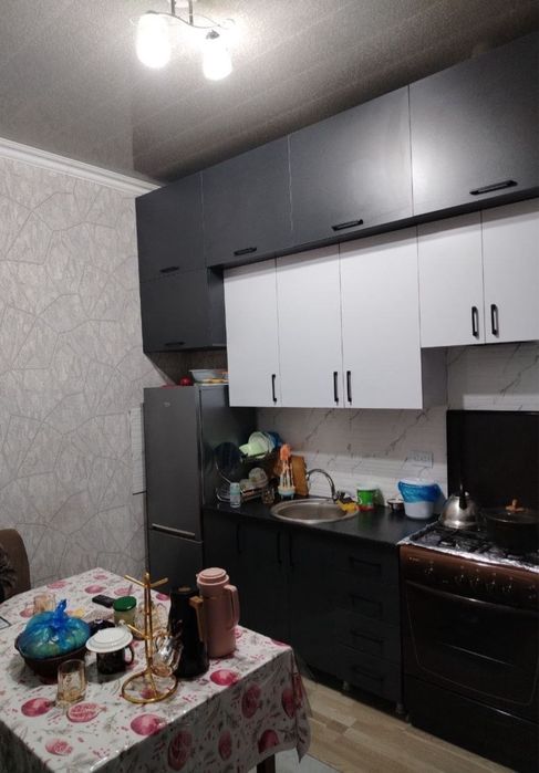 Srochna 4 xonaliy uchastka