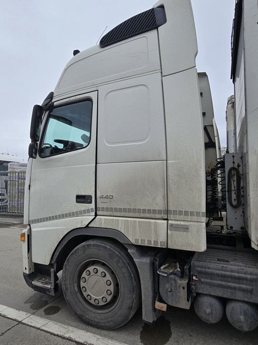 Volvo fh 440 e5  manual