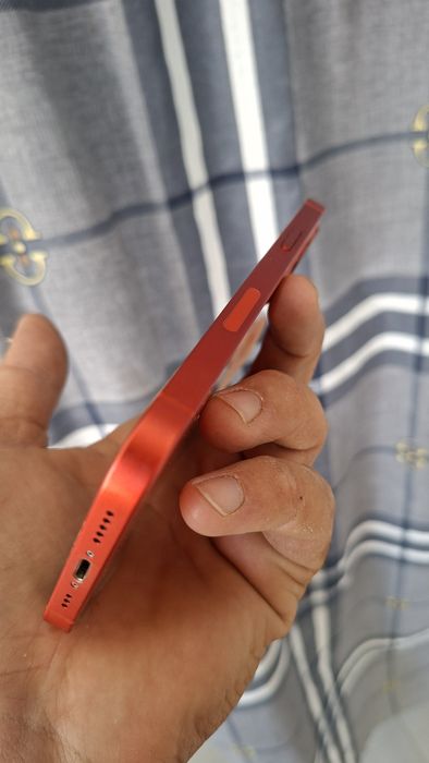 Iphone 12 qizil sotaman