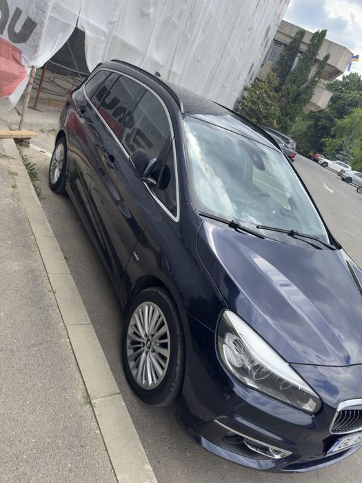 BMW seria 2 gran tour 7 locuri luxury line