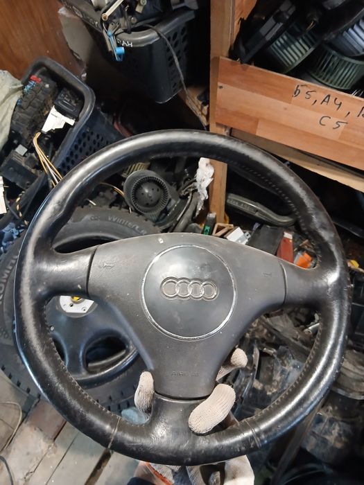 Руль на Фольксваген ауди.