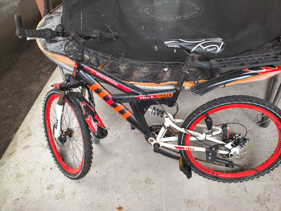 Biciclete mici și mari