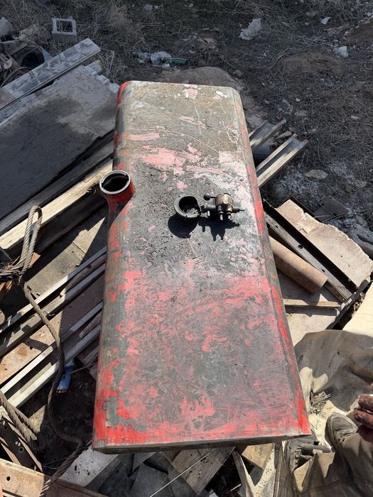 Продам бак от man