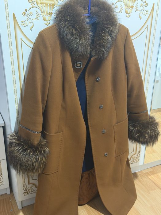 Польто почти новая