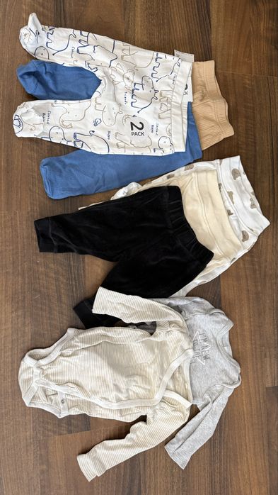 Lot haine baietel 27 piese  marimea 62  pret mic