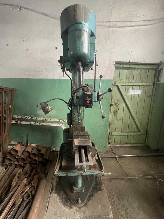 Станок сверлильный